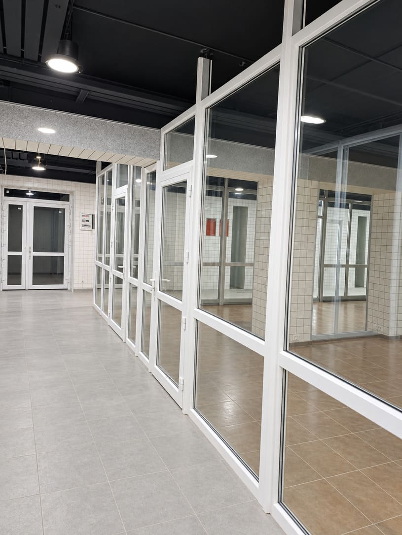 Tempered glass office partitions in Odesa